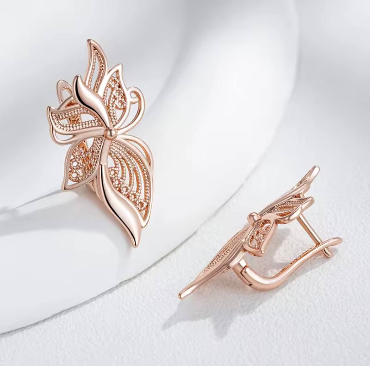 Жіночі сережки метелик ажурний (золото 585п) англійський замок Butterfly Lace GONCHAR & CO. ювелірний сплав - Зображення 3