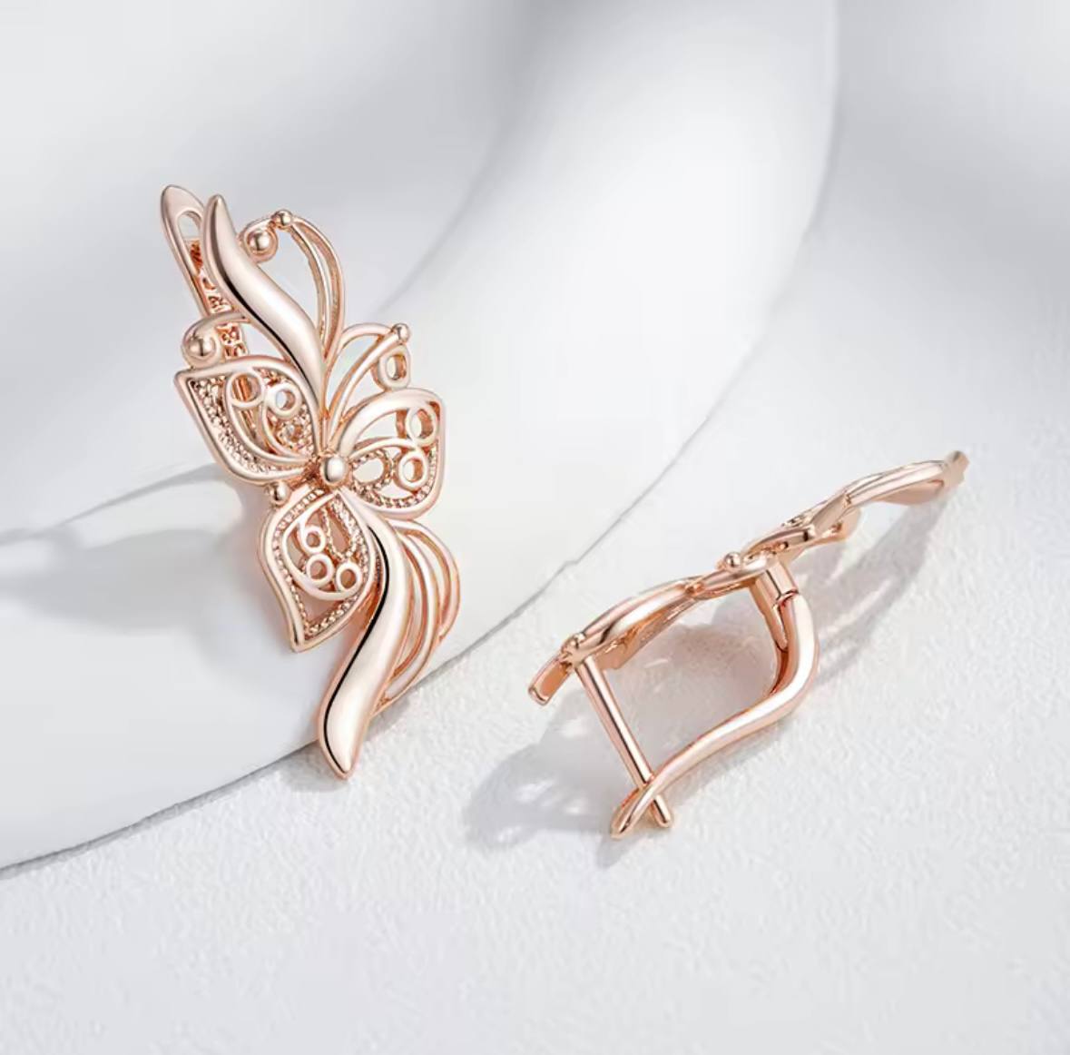 Жіночі сережки метелик ажурний (золото 585п) англійський замок Butterfly Flow GONCHAR & CO. ювелірний сплав - Зображення 2