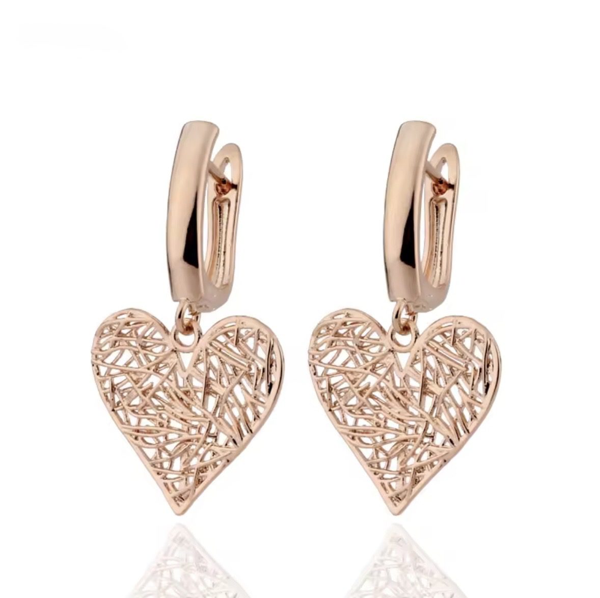 Жіночі сережки серце ажурне (золото 585п) англійський замок Heart Lace GONCHAR & CO. ювелірний сплав