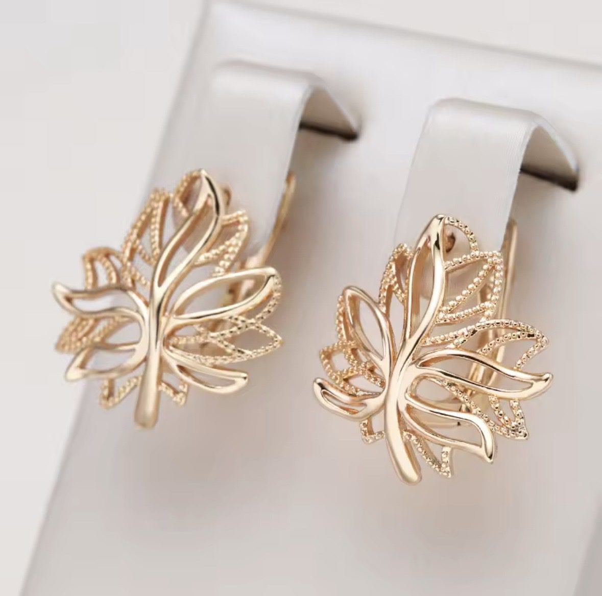 Жіночі сережки лист ажурні (золото 585п) англійський замок Golden Leaf Grace GONCHAR & CO. ювелірний сплав - Зображення 8
