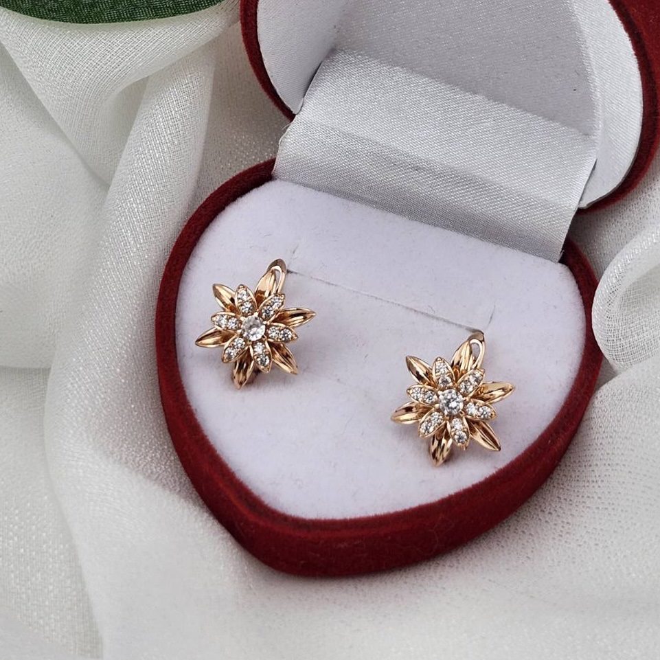 Жіночі сережки квітка з цирконами (золото 585п) англійський замок Golden Blossom GONCHAR & CO. ювелірний сплав - Зображення 3