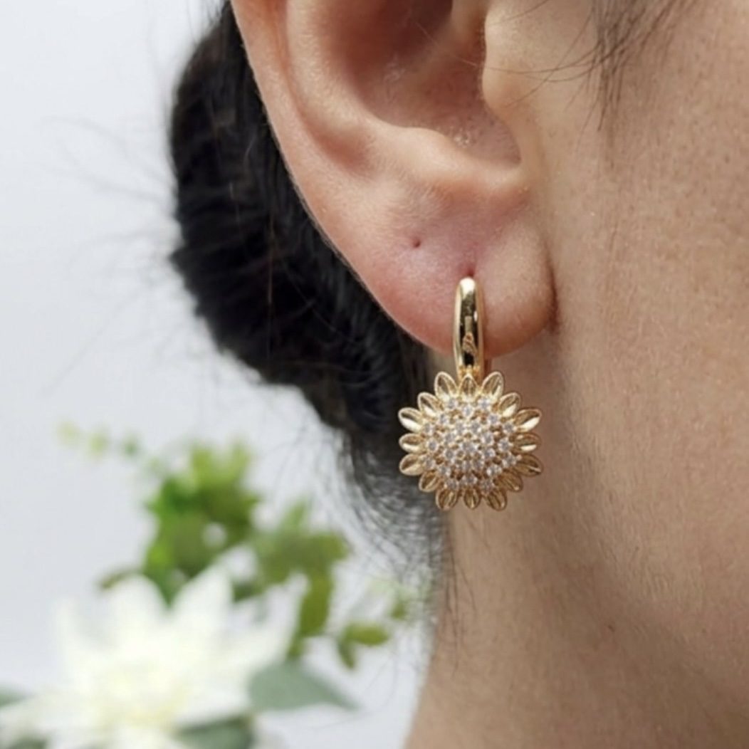 Жіночі сережки квітка з цирконами (золото 585п) англійський замок Diamond Lace GONCHAR & CO. ювелірний сплав - Зображення 2